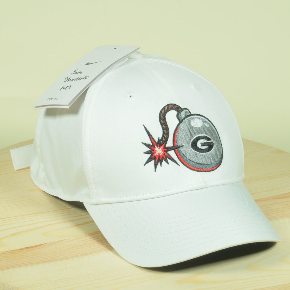 Nike Georgia Bulldogs Bomb Hat Mens White Team Issue Dri Fit Adjustable New